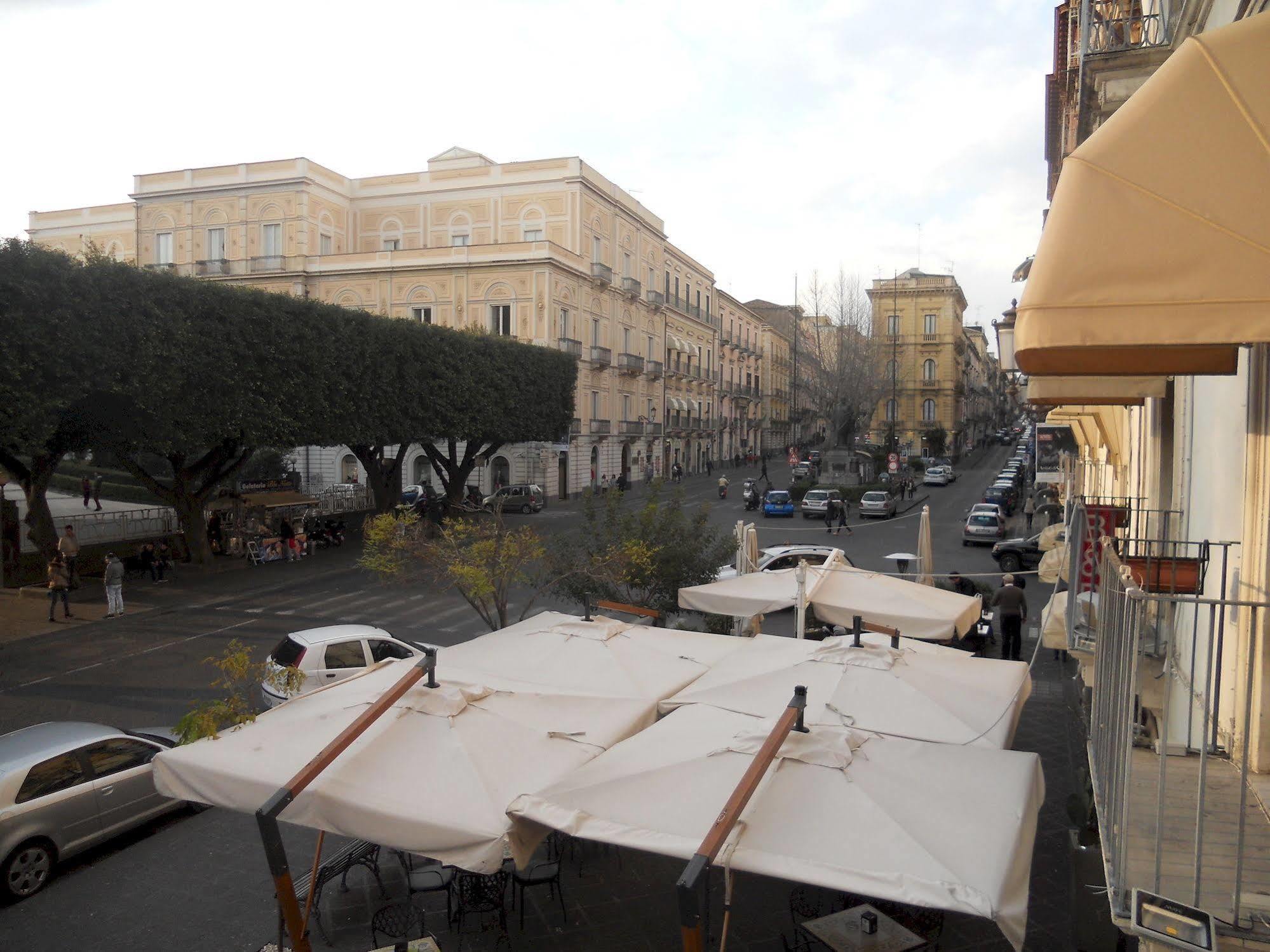 B&B Massimo Centro Catania Exterior foto